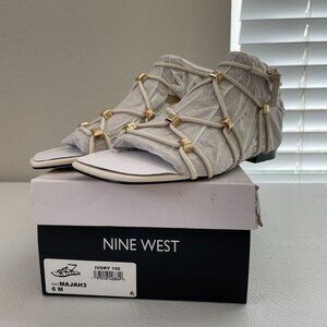 NEW NINE WEST Womens 6M Majah Square Toe Strappy Flat Sandals In Cream